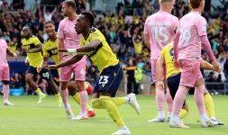 Siriki Dembélé celebrates giving Oxford the lead #3.webp